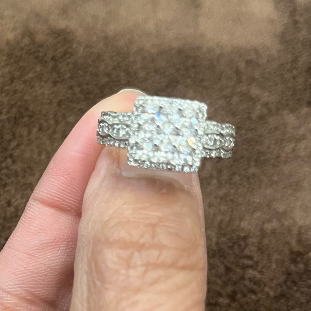 Elegant CZ Sterling Silver Women's Ring